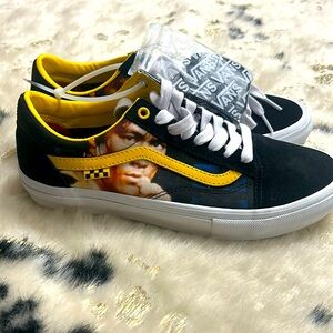 NWOT Bruce Lee old skool vans